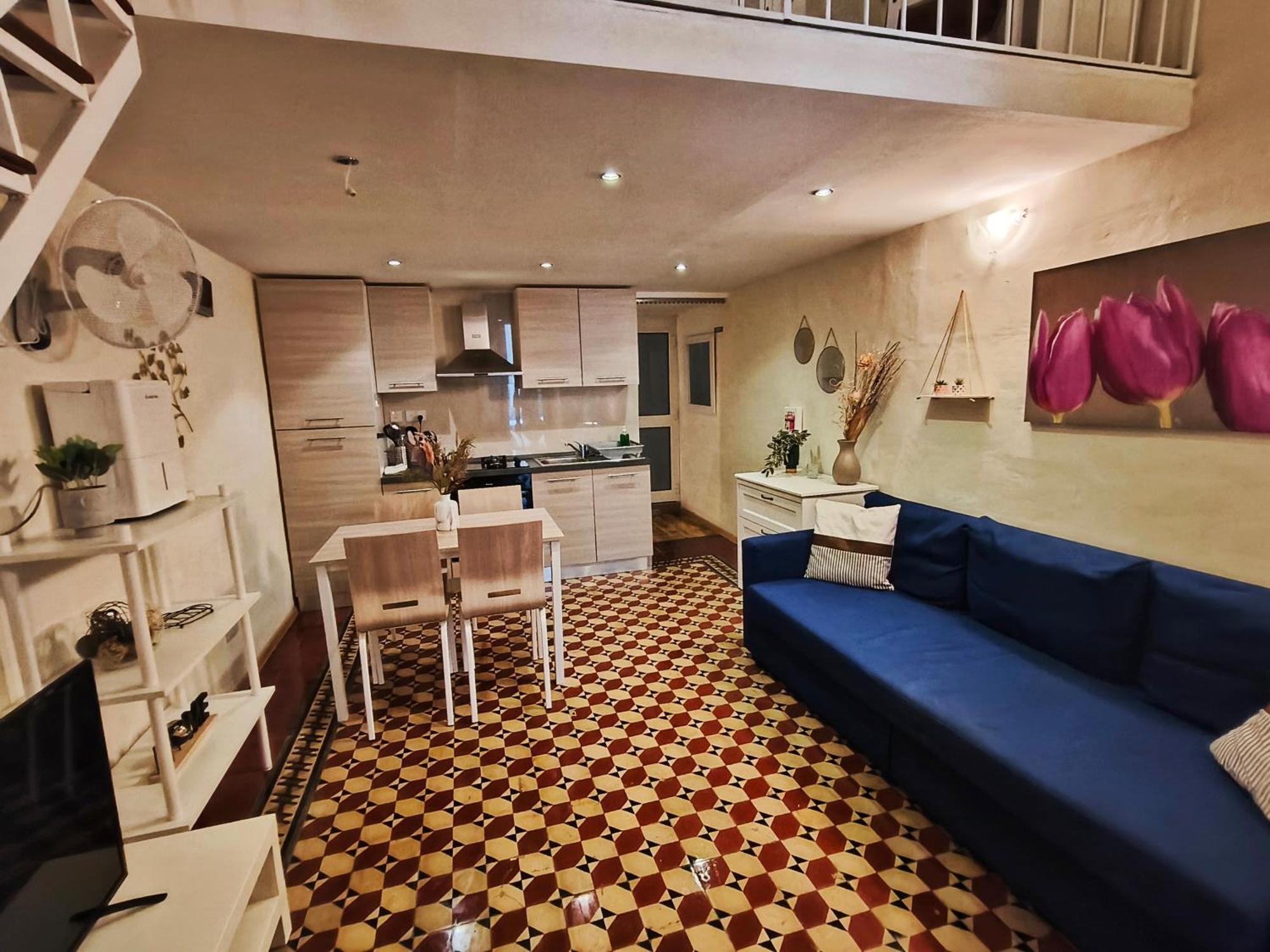 Charming Duplex House, Cinema Room, Centre Apartamento La Valeta