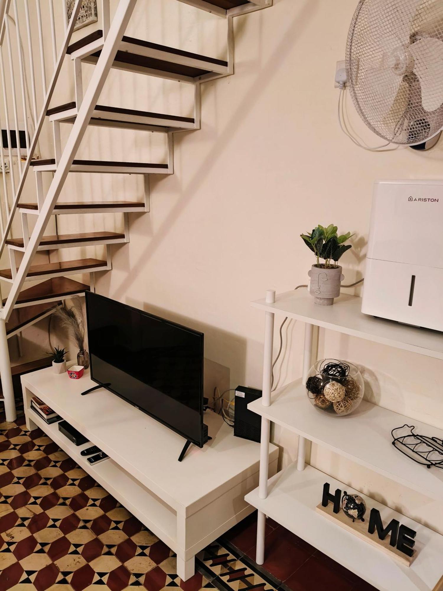 Charming Duplex House, Cinema Room, Centre