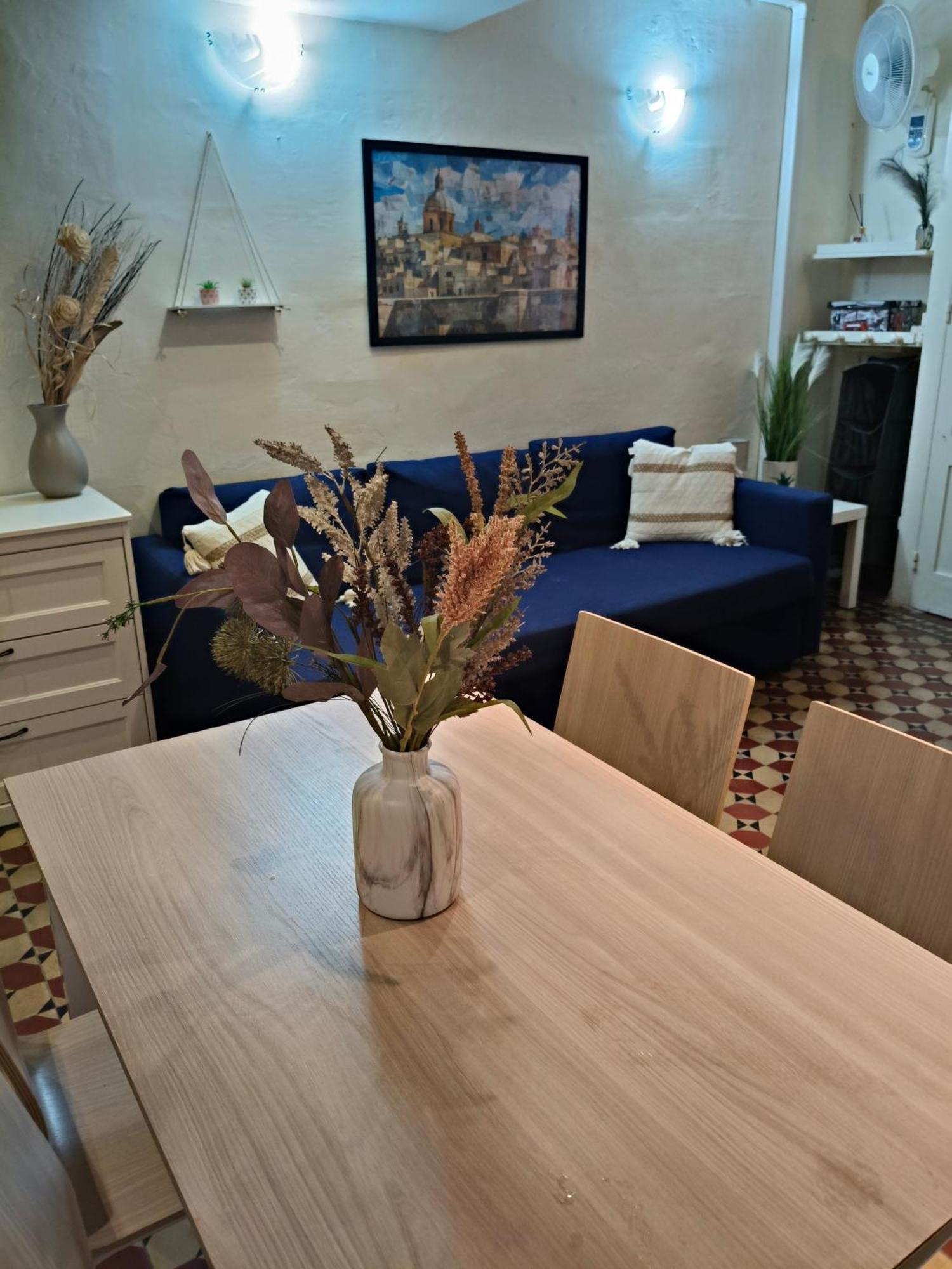 Charming Duplex House, Cinema Room, Centre Apartamento *